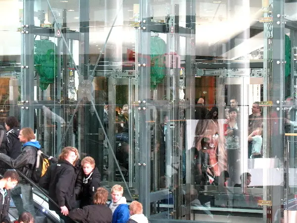 Entré, Malmö. Rise and decay of a shopping mall. Photo by Stefan Stenudd.